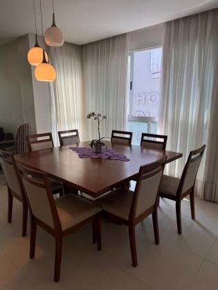 APARTAMENTO COM 3 SUÍTES NO CENTRO DE BALNEÁRIO CAMBORIÚ