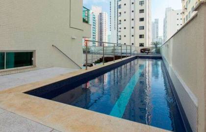 APARTAMENTO COM 3 SUÍTES NO CENTRO DE BALNEÁRIO CAMBORIÚ