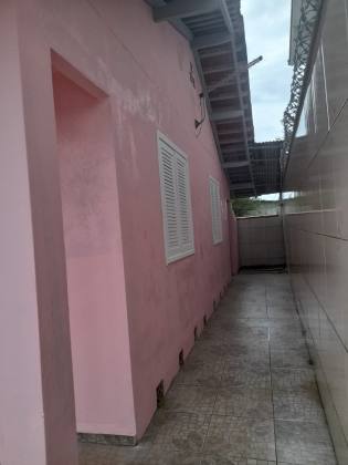 Casa Para Vender com 3 quartos no bairro Gravatá em Navegantes