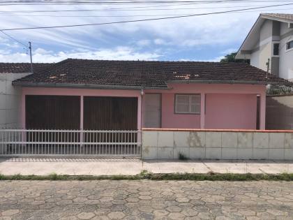 Casa Para Vender com 3 quartos no bairro Gravatá em Navegantes