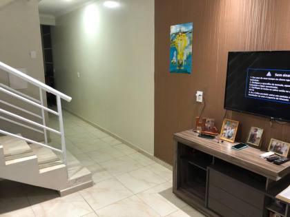 Sobrado Mobiliado Para Vender com 3 quartos 1 suítes no bairro Armação em Penha
