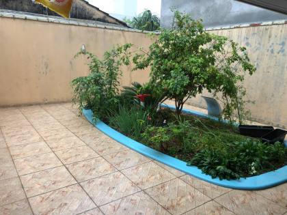 Sobrado Mobiliado Para Vender com 3 quartos 1 suítes no bairro Armação em Penha