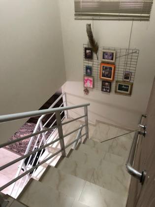 Sobrado Mobiliado Para Vender com 3 quartos 1 suítes no bairro Armação em Penha