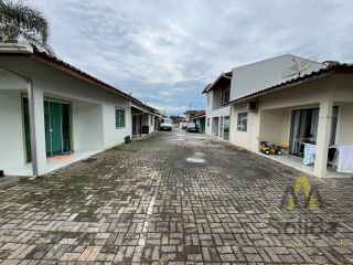 Casa em Condomínio Fechado em Piçarras