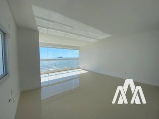 Frente mar com 3 suítes em Balneário Piçarras