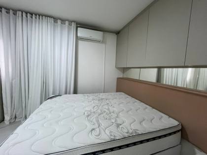 APARTAMENTO DIFERENCIADO COM MEZANINO E MOBILIADO