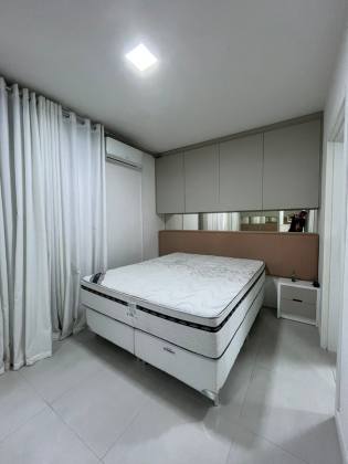 APARTAMENTO DIFERENCIADO COM MEZANINO E MOBILIADO