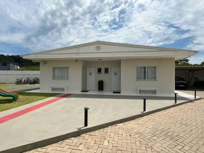 APARTAMENTO MOBILIADO NO CENTRO DE PENHA