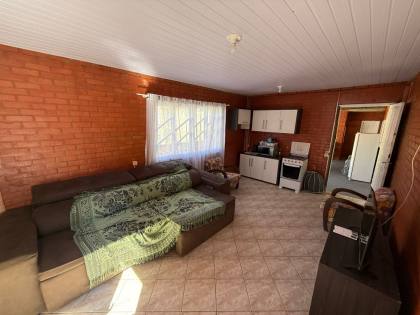 Casa Mobiliada com 5 quartos 1 suíte no bairro Armação em Penha
