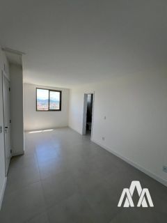 Apartamento em Condomínio Home Club