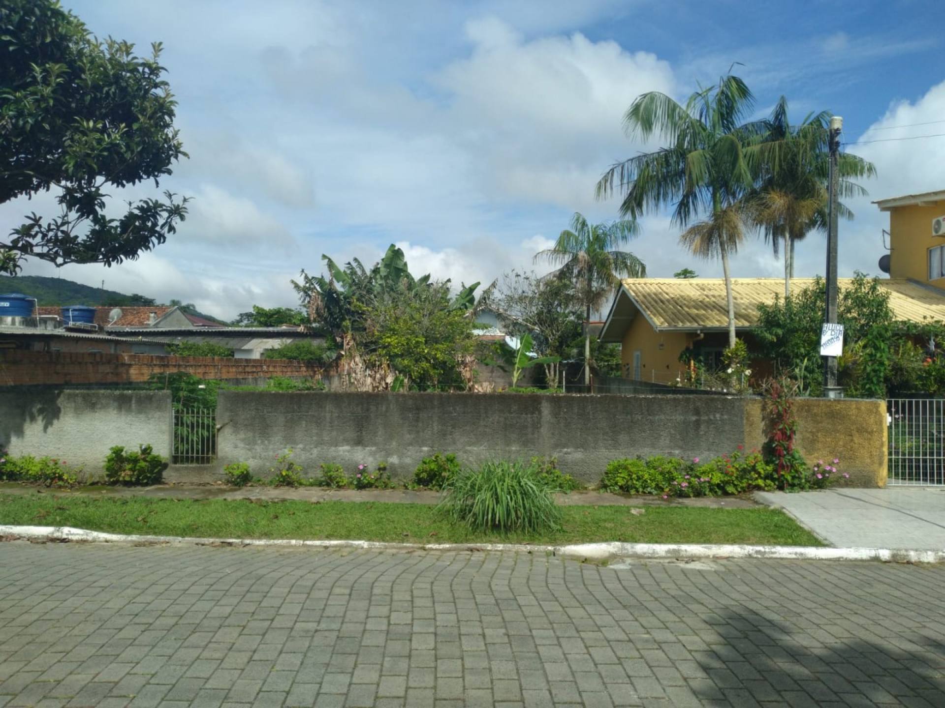 Excelente Terreno no Bairro Armação em Penha com 336m²