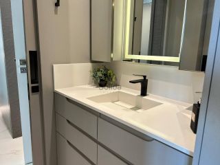 Apartamento Frente Mar – Finamente Mobiliado e Pronto para Morar!