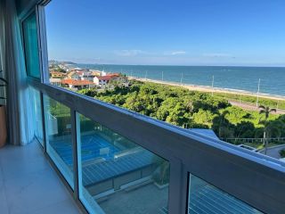 Apartamento Frente Mar – Finamente Mobiliado e Pronto para Morar!