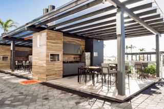 Apartamento Frente Mar – Finamente Mobiliado e Pronto para Morar!