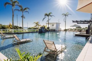 Apartamento Frente Mar – Finamente Mobiliado e Pronto para Morar!