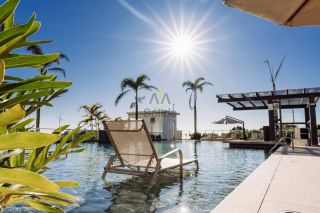 Apartamento Frente Mar – Finamente Mobiliado e Pronto para Morar!