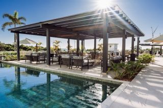 Apartamento Frente Mar – Finamente Mobiliado e Pronto para Morar!
