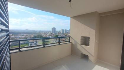 Apartamentos de 3 Dormitórios, Sendo 1 suíte, apenas 390 metros do mar.