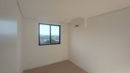Apartamentos de 3 Dormitórios, Sendo 1 suíte, apenas 390 metros do mar.