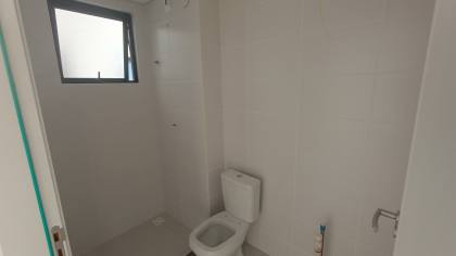 Apartamentos de 3 Dormitórios, Sendo 1 suíte, apenas 390 metros do mar.