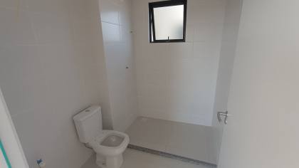 Apartamentos de 3 Dormitórios, Sendo 1 suíte, apenas 390 metros do mar.