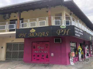 Edifício Comercial Para Vender com 4 salas e 2 Apartamentos Praia de Armação em Penha