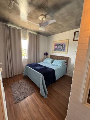 Casa com Piscina em Penha