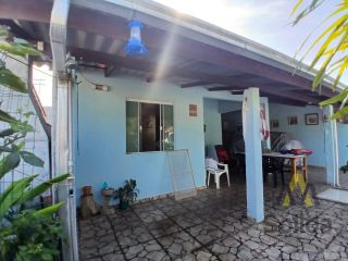 Casa Para Vender com 2 quartos sendo 1 suíte no bairro Centro em Penha