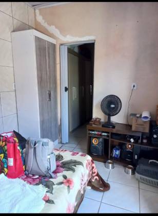 Casa Para Vender com 2 quartos sendo 1 suíte no bairro Centro em Penha