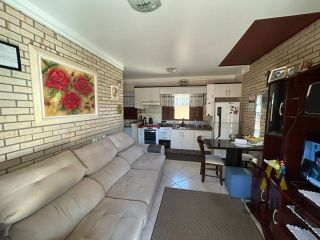 Ampla Casa Para Vender com 5 quartos no Bairro Centro em Penha