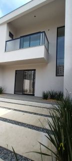 Sobrado com Piscina Itacolomi