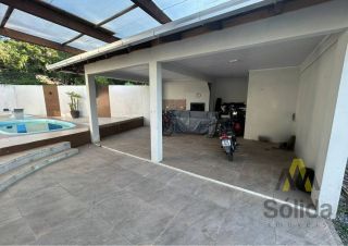 Ampla casa na Santa Lídia com 350m², com área de lazer e piscina