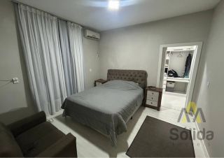 Ampla casa na Santa Lídia com 350m², com área de lazer e piscina