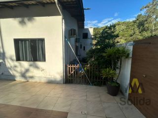 Ampla casa na Santa Lídia com 350m², com área de lazer e piscina