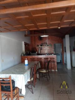 Casa Para Vender com 4 quartos no bairro Armação em Penha