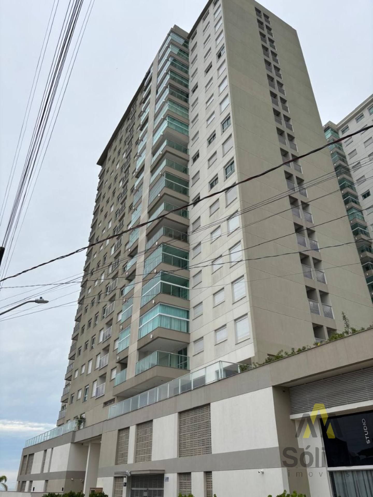 Apartamento Para Vender com 3 quartos 1 suítes no bairro Itacolomi em Balneário Piçarras