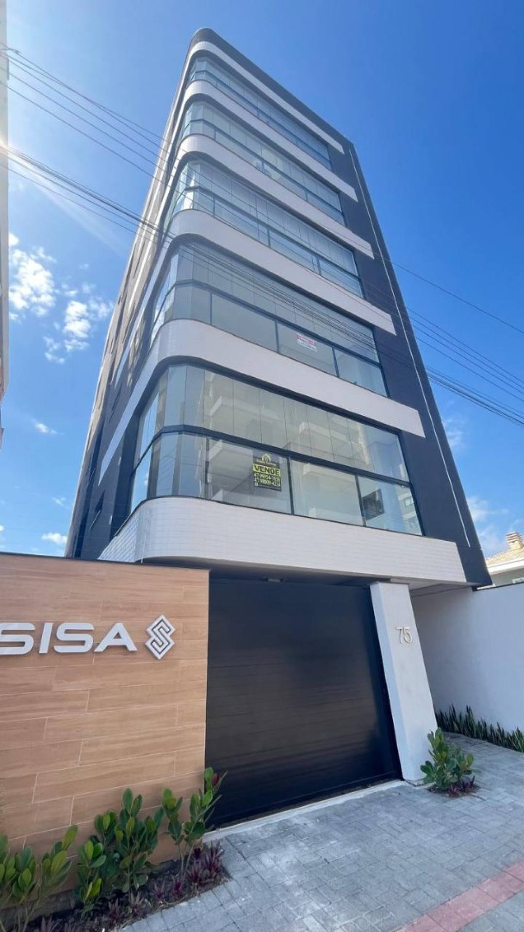 Procurando  Apartamento  com exclusividade? Temos o ARUBA residence: Torre única, uma unidade por andar, 3 suítes á 50 metros do mar.