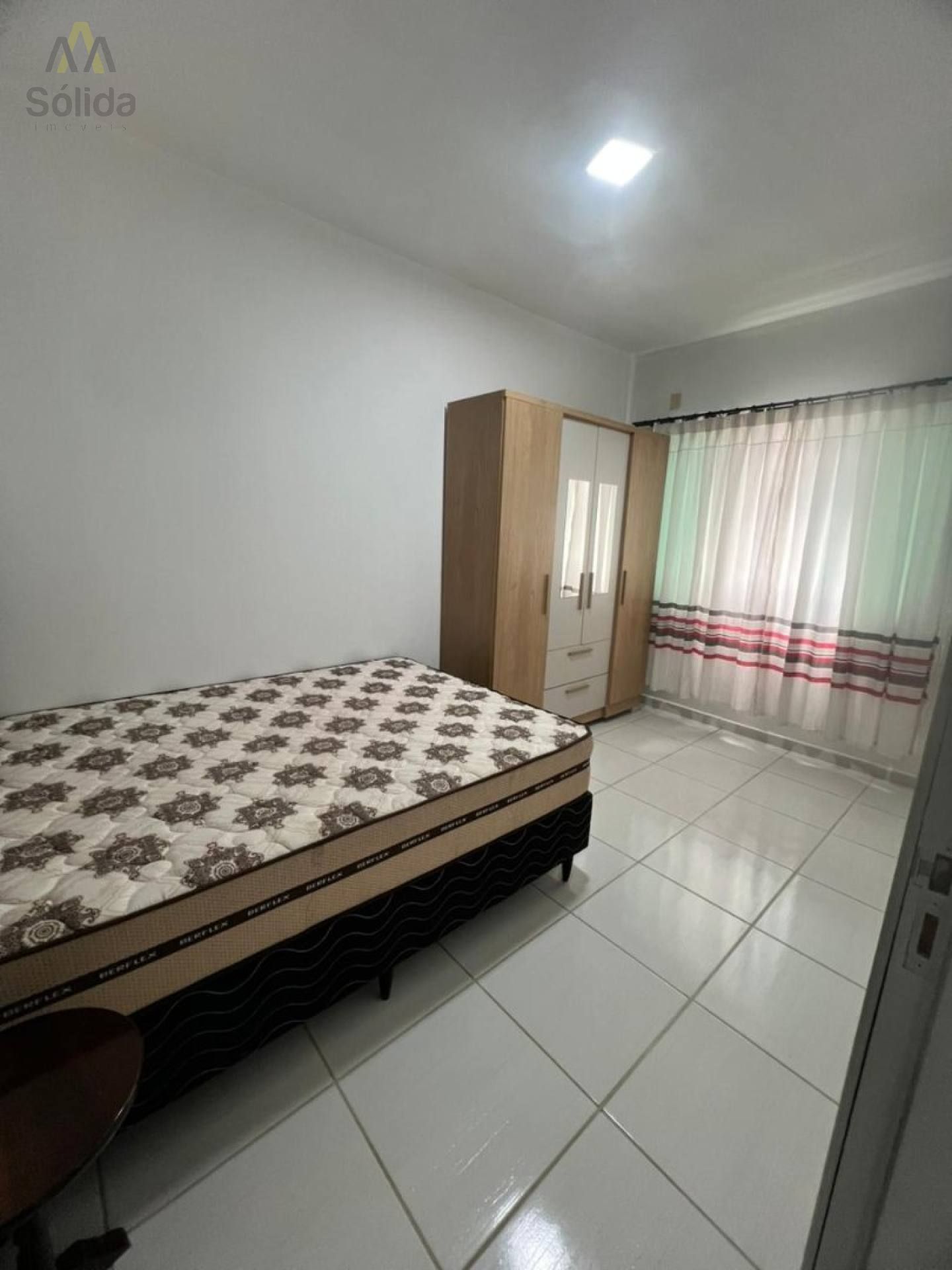 Oportunidade! Apto 2 quartos Centro de Penha.