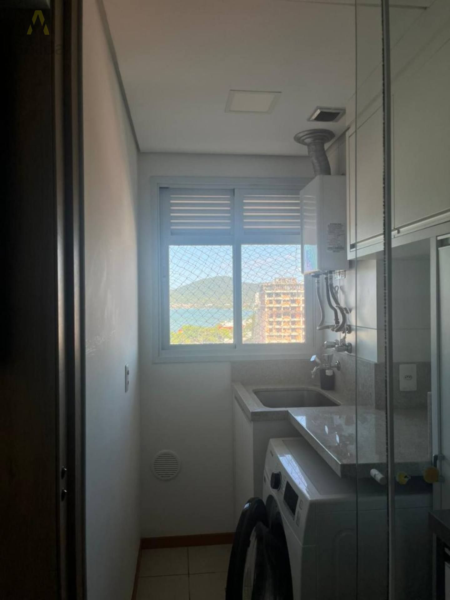 Oportunidade! Apto Pronto e Mobiliado - 2 Dormitórios sendo 1 Suite.-