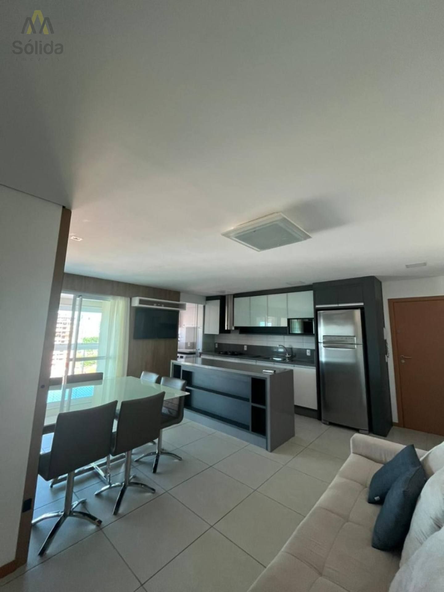 Oportunidade! Apto Pronto e Mobiliado - 2 Dormitórios sendo 1 Suite.-