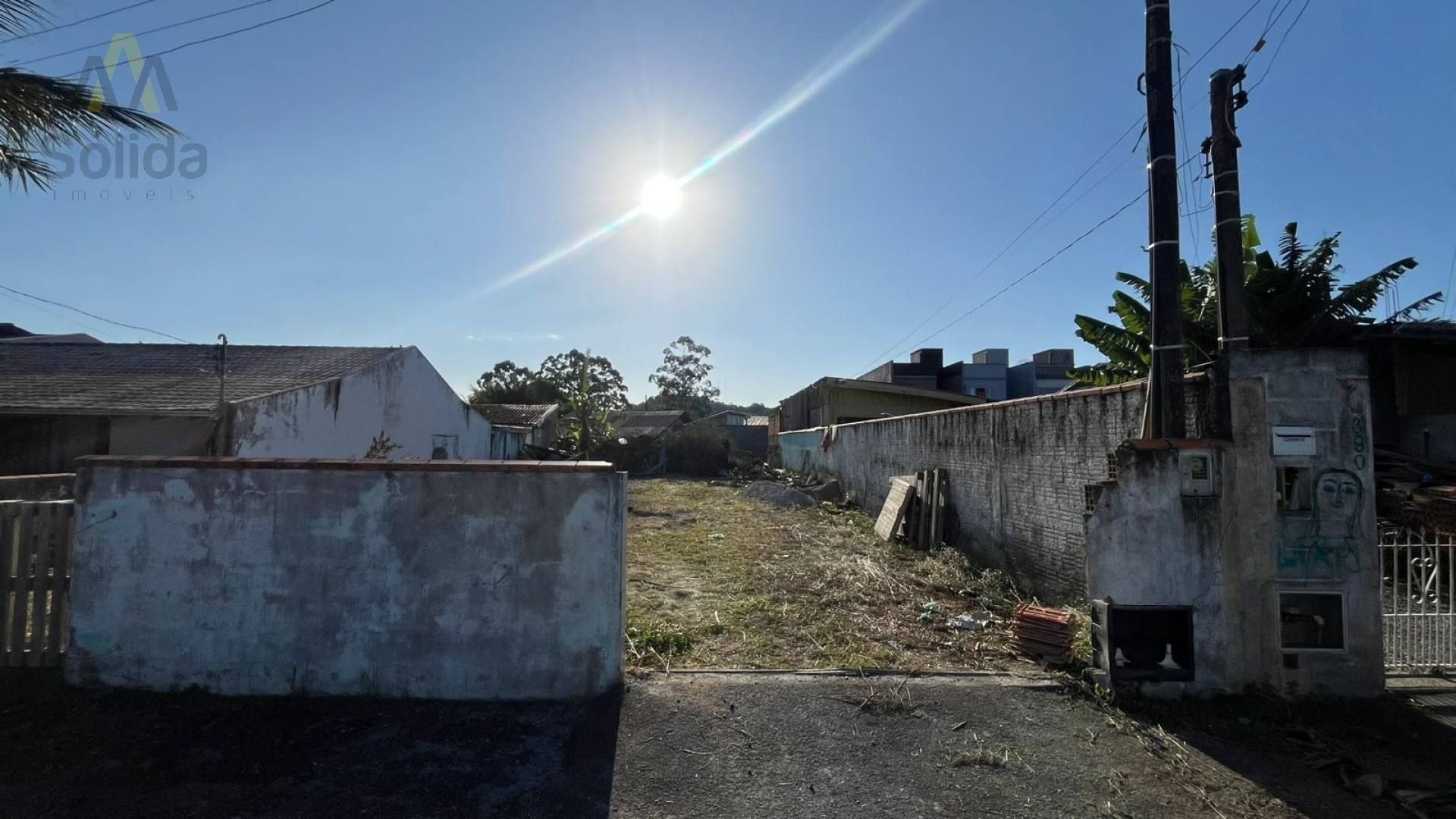 TERRENO EM PENHA – PRONTO PARA CONSTRUIR!