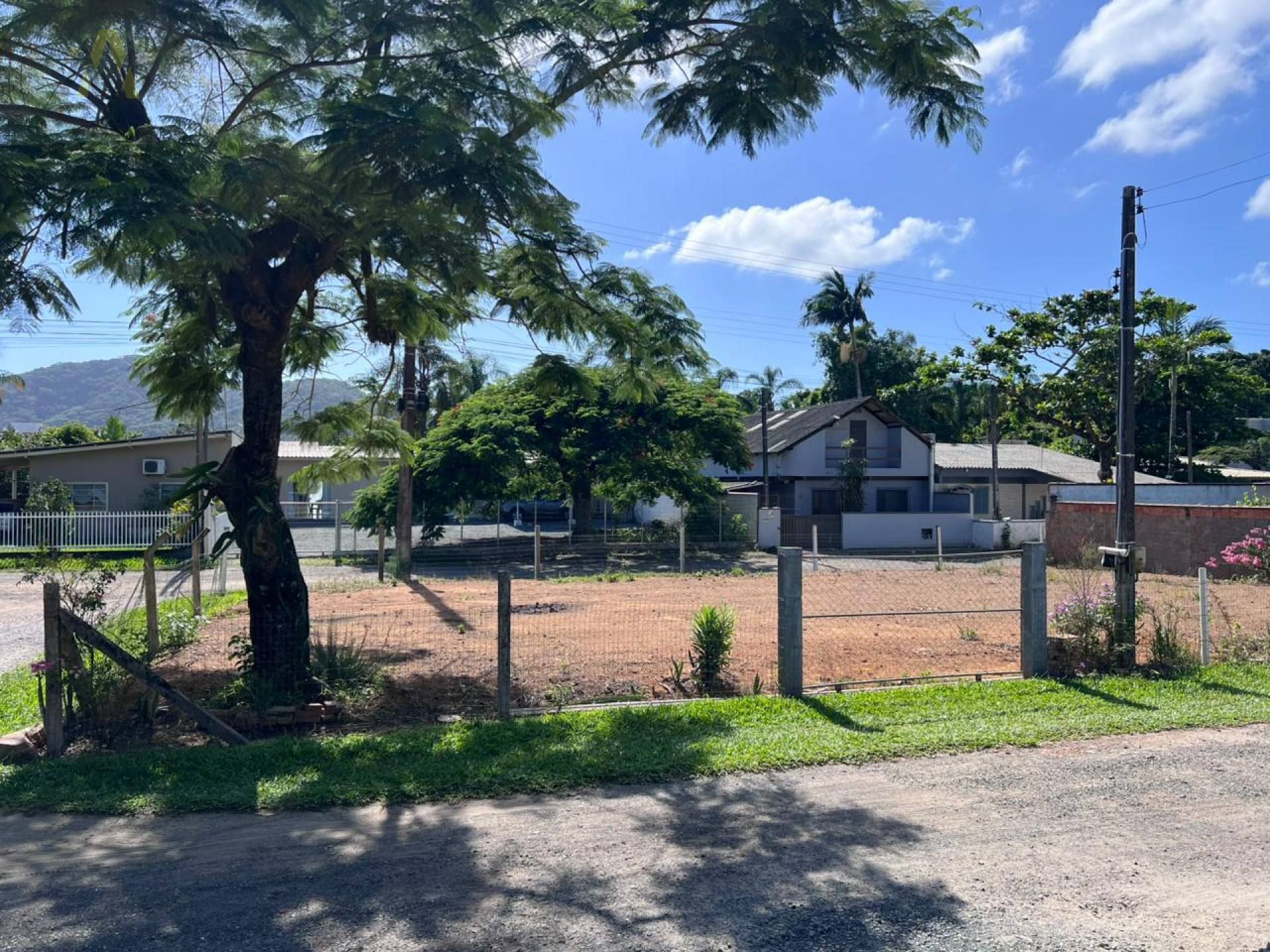 Excelente Terreno no Bairro Armação.