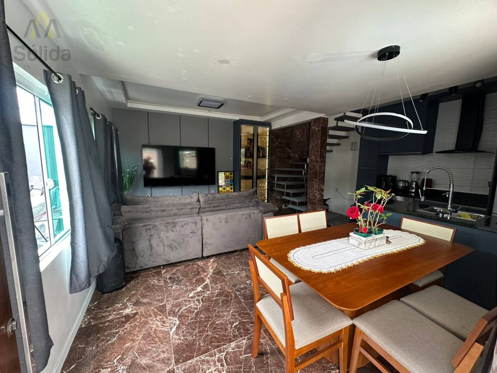 Tripléx a Venda - Bairro Nossa Senhora De Fatima.