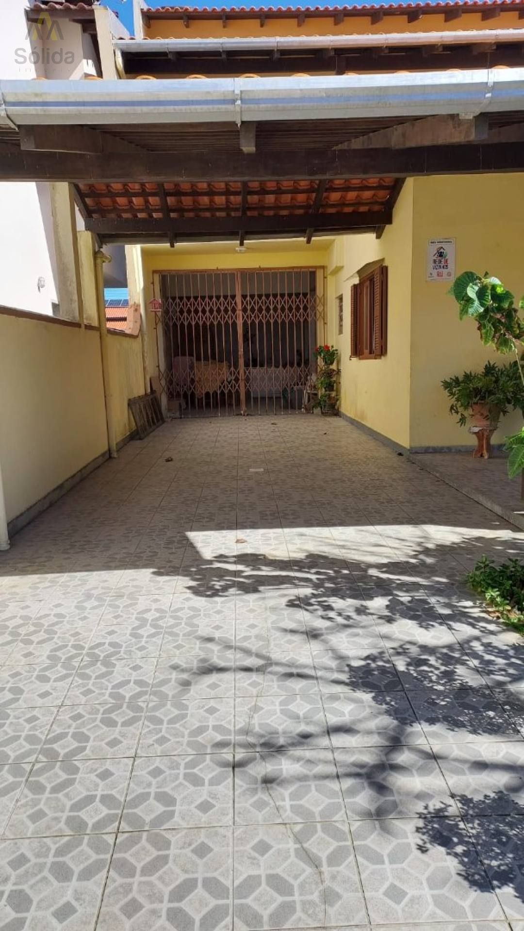 Sobrado amplo à venda na Praia Alegre – Penha/SC