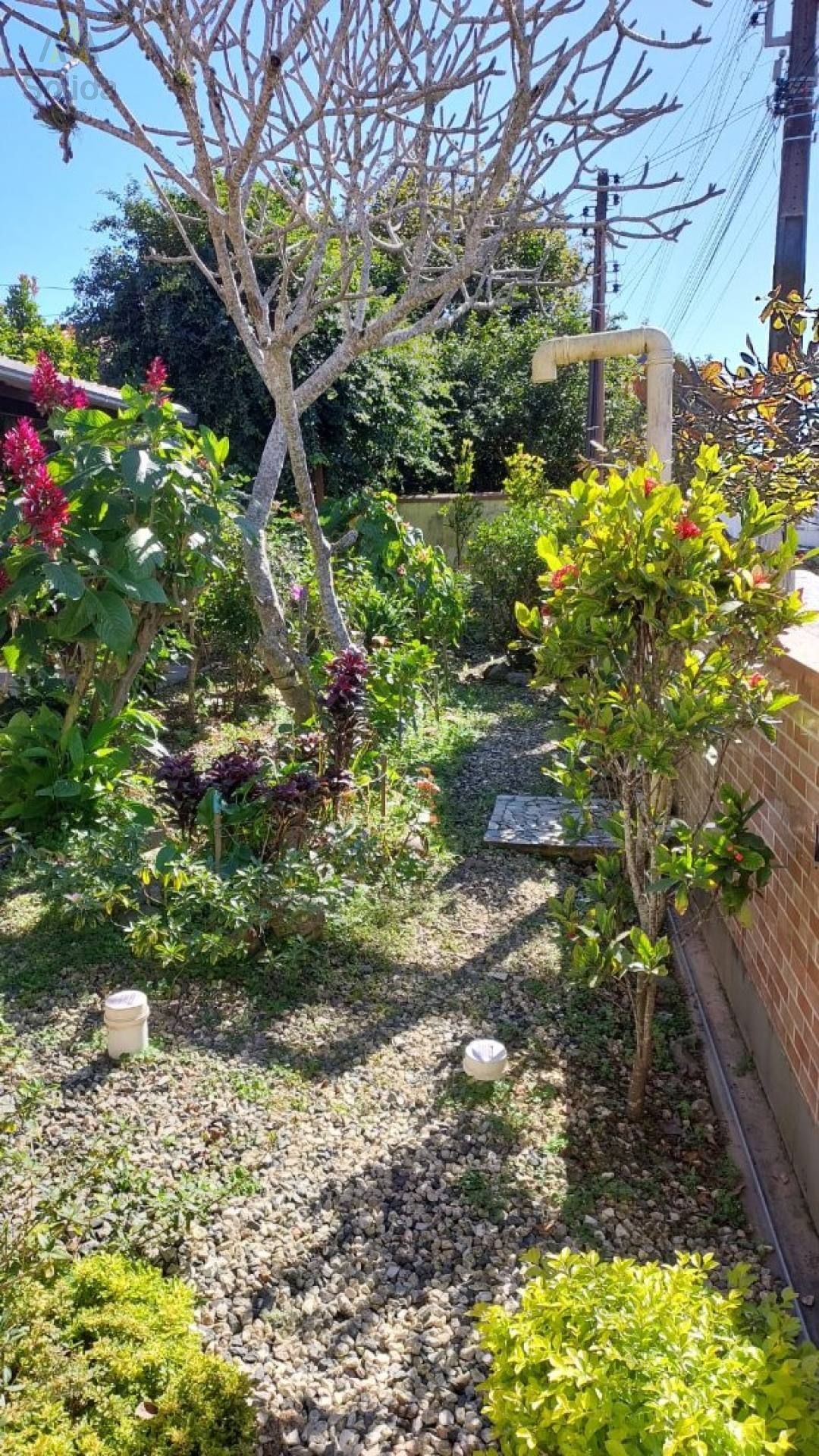 Sobrado amplo à venda na Praia Alegre – Penha/SC