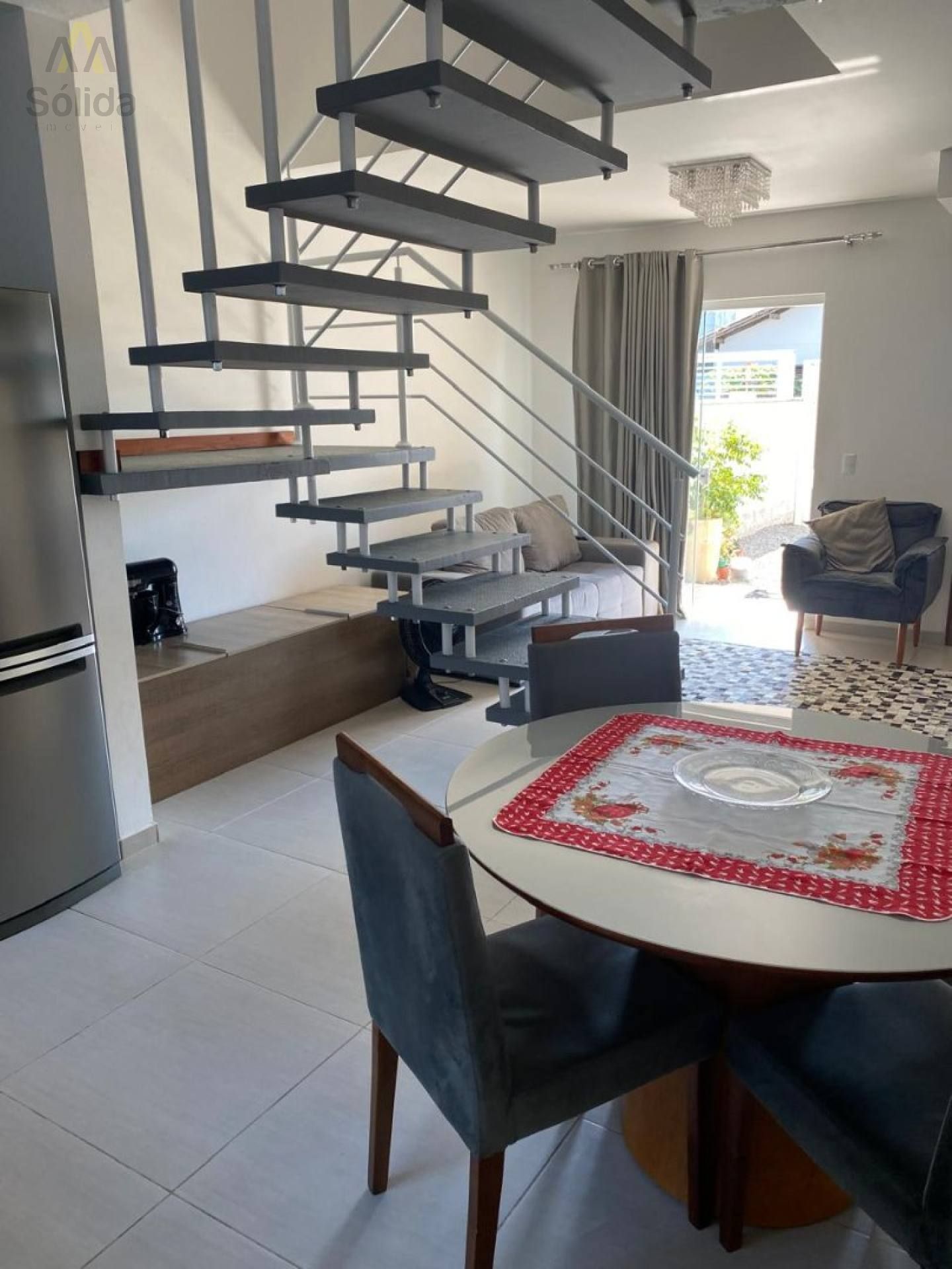 Oportunidade! Sobrado Mobiliado com movéis planejados em  Balneário Piçarras