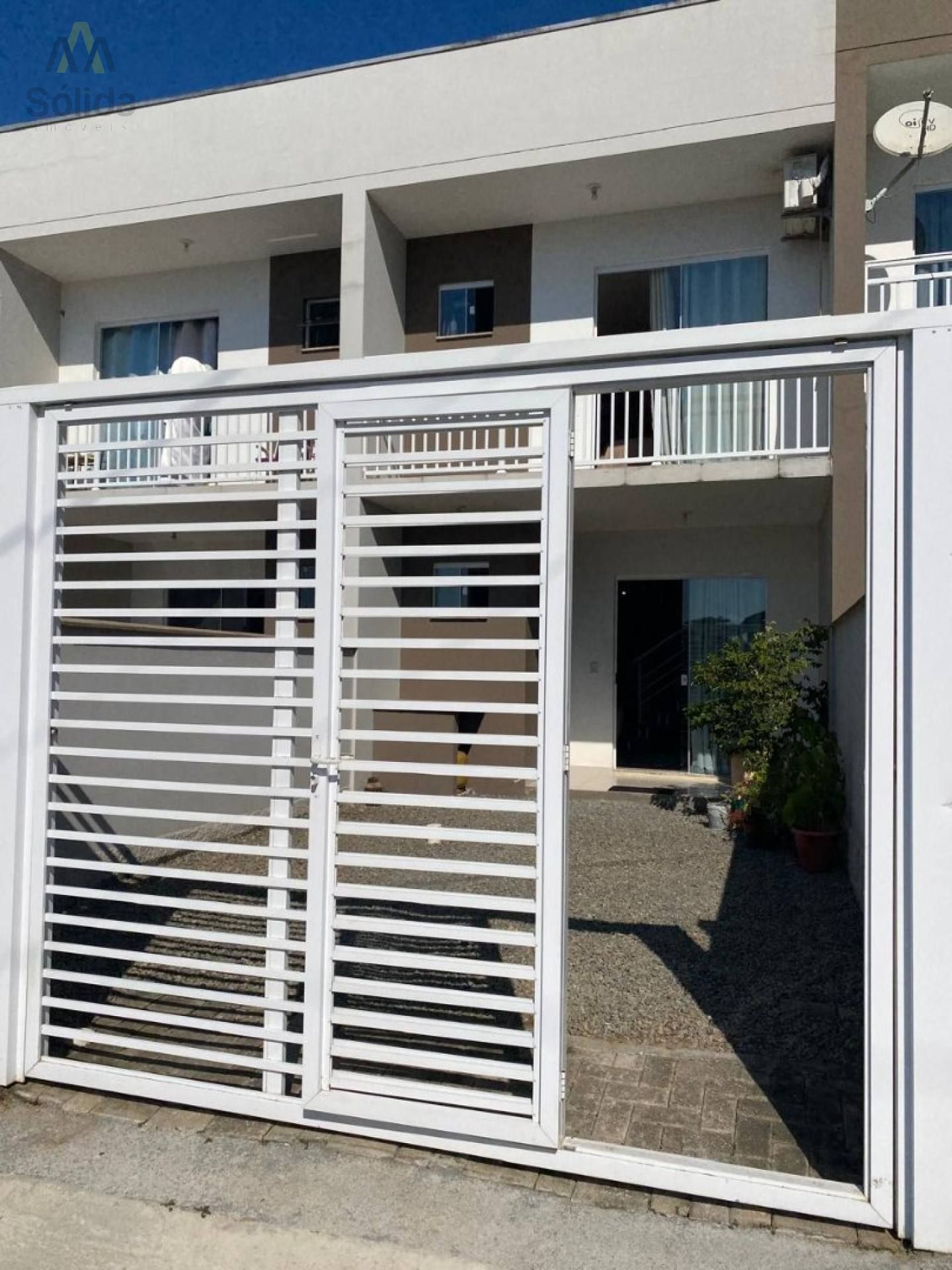 Oportunidade! Sobrado Mobiliado com movéis planejados em  Balneário Piçarras