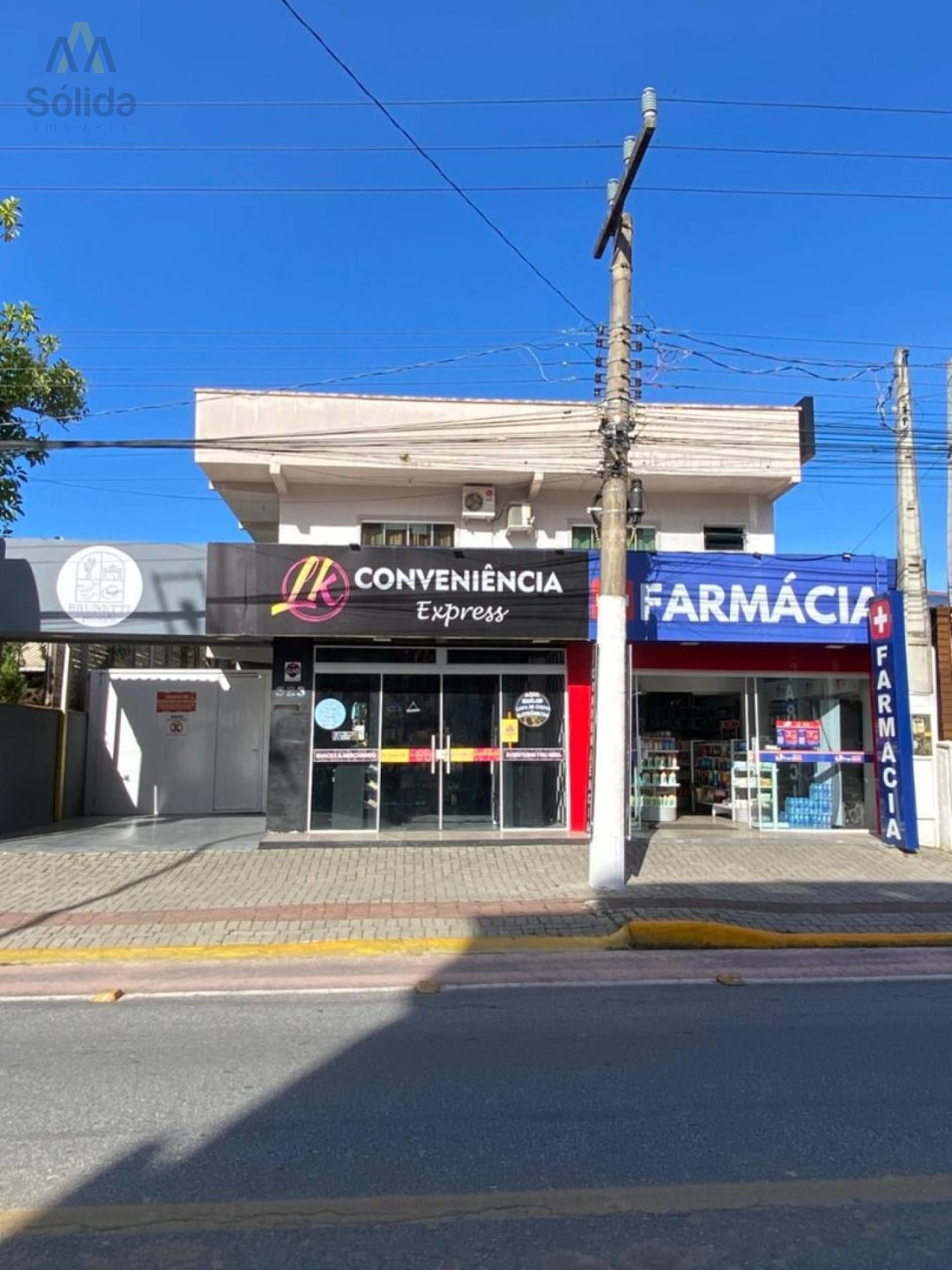 Pousada em frente ao Beto Carrero, com 2 salas comerciais