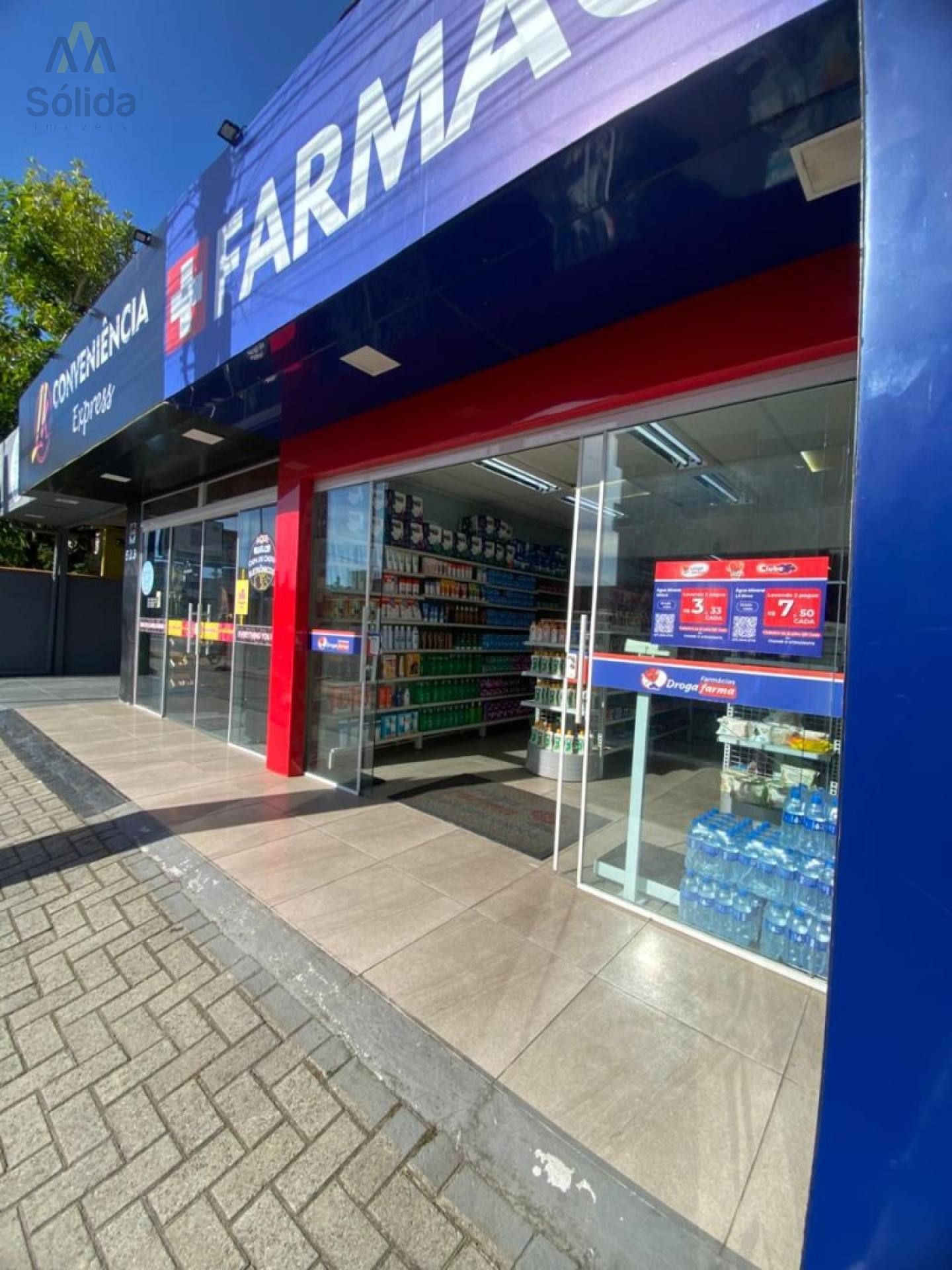 Pousada em frente ao Beto Carrero, com 2 salas comerciais