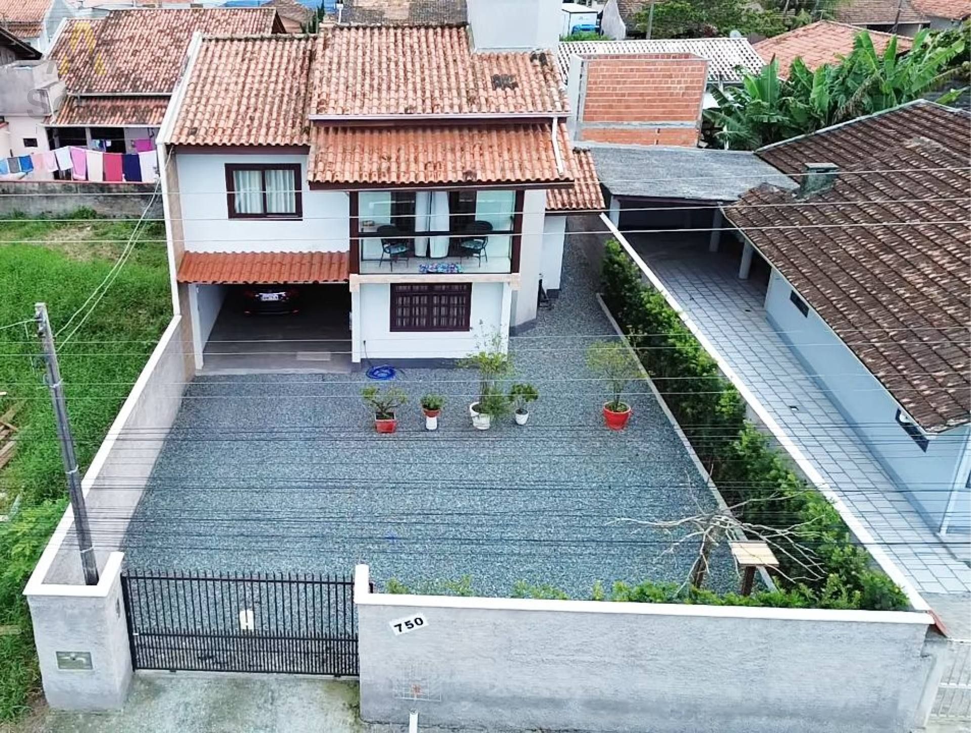 Oportunidade Única: Sobrado Exclusivo 3 Quartos no Centro de Penha